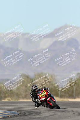 media/Dec-04-2025-Racers Edge (Thu) [[5ebc9f124d]]/3-B Group/1-Session 1 (Turn 7)/